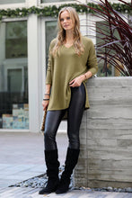 Load image into Gallery viewer, BRUSHED THERMAL WAFFLE V-NECK HI-LOW HEM SWEATER: