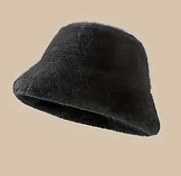 Fur bucket hat