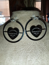 Load image into Gallery viewer, Tiffany Heart Hoops