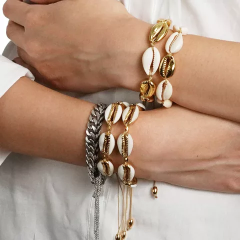 Fashion shell bracelets