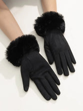 Cargar imagen en el visor de la galería, Fur Gloves